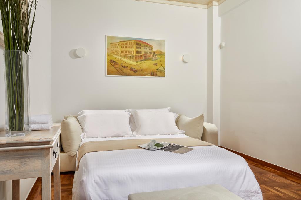 Modern And Cozy Apartment In The Centre Of Атина Екстериор снимка
